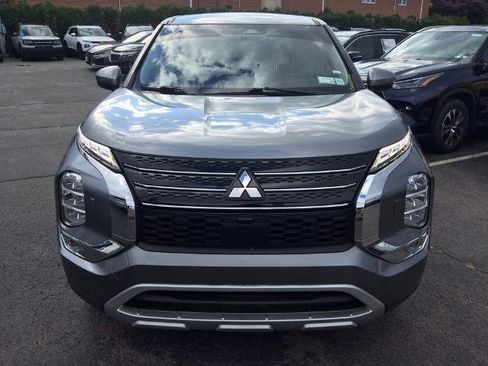 Used 2023 Mitsubishi Outlander SE image 11