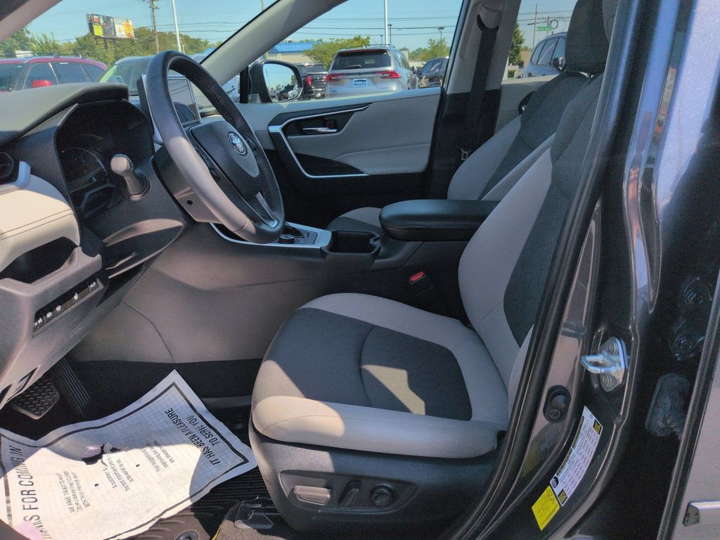 Certified 2024 Toyota RAV4 XLE w/ Convenience Package AWD/4WD image 9