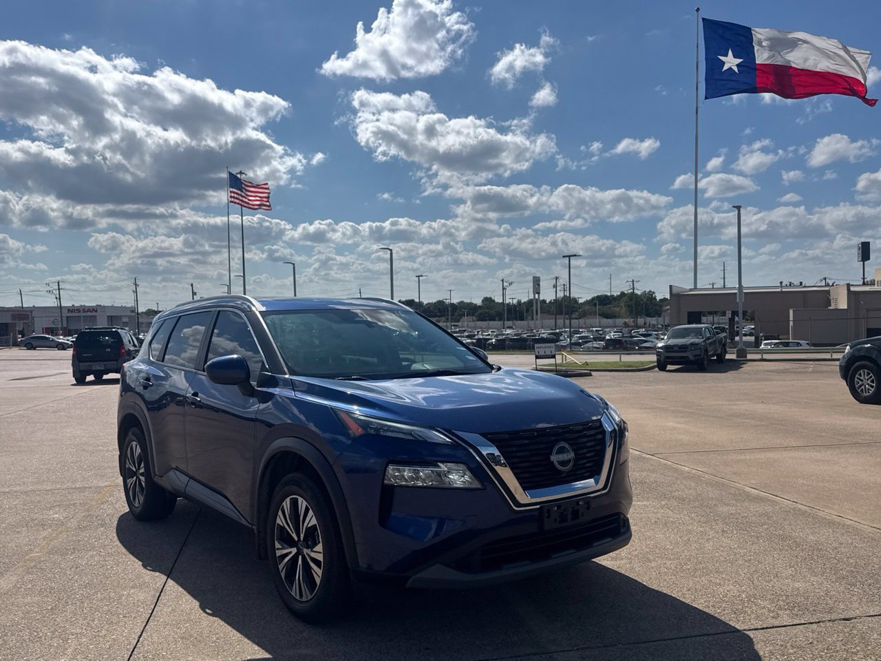 Certified 2023 Nissan Rogue SV w/ SV Premium B Package FWD image 3