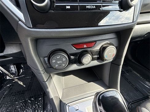 Used 2019 Subaru Crosstrek 2.0i Premium image 19