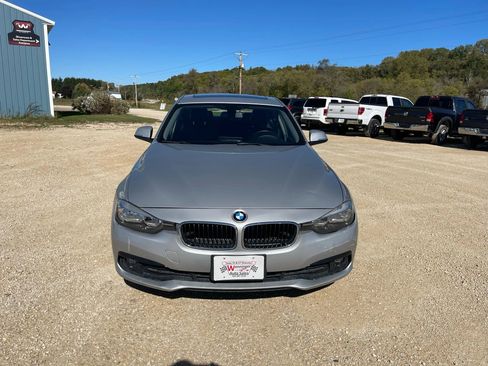 Used 2016 BMW 320i xDrive 320i xDrive Sedan 4D image 8