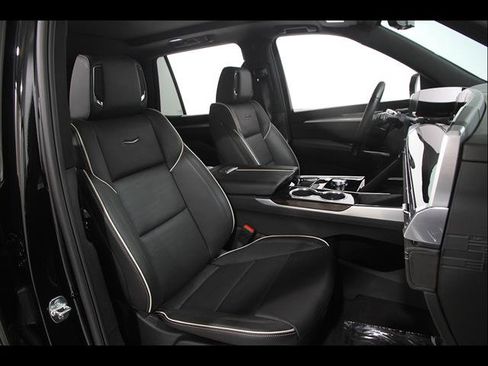 Used 2026 Cadillac Escalade Luxury AWD/4WD image 20
