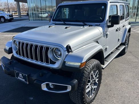 Used 2024 Jeep Wrangler Sahara image 2