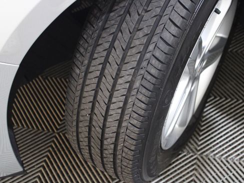 Used 2021 Chevrolet Malibu LS image 35