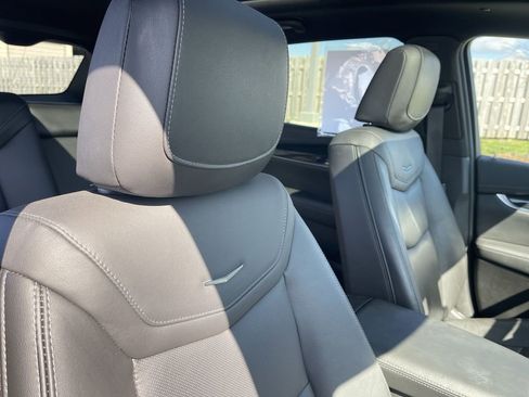 Used 2023 Cadillac XT5 Premium Luxury image 32