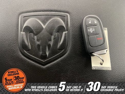 Used 2016 RAM 1500 Laramie w/ Convenience Group image 38