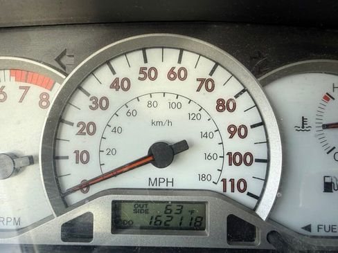 Used 2006 Toyota Corolla S FWD image 12