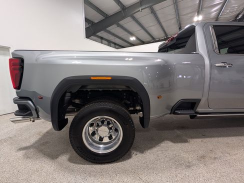Used 2026 GMC Sierra 3500 Denali w/ Denali Reserve Package AWD/4WD image 10