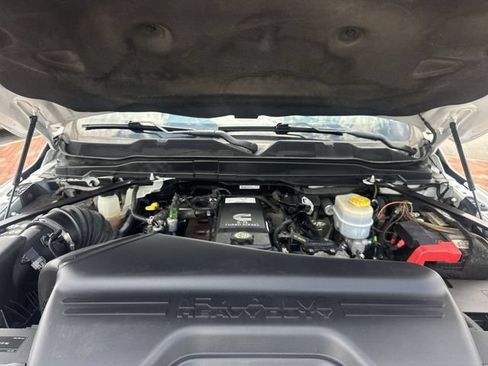 Used 2022 RAM 2500 Limited AWD/4WD image 30