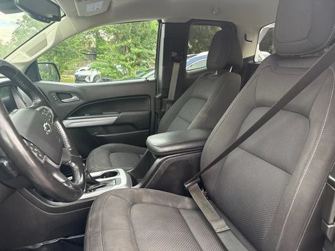 Used 2022 Chevrolet Colorado LT w/ Fleet Safety Package RWD image 12