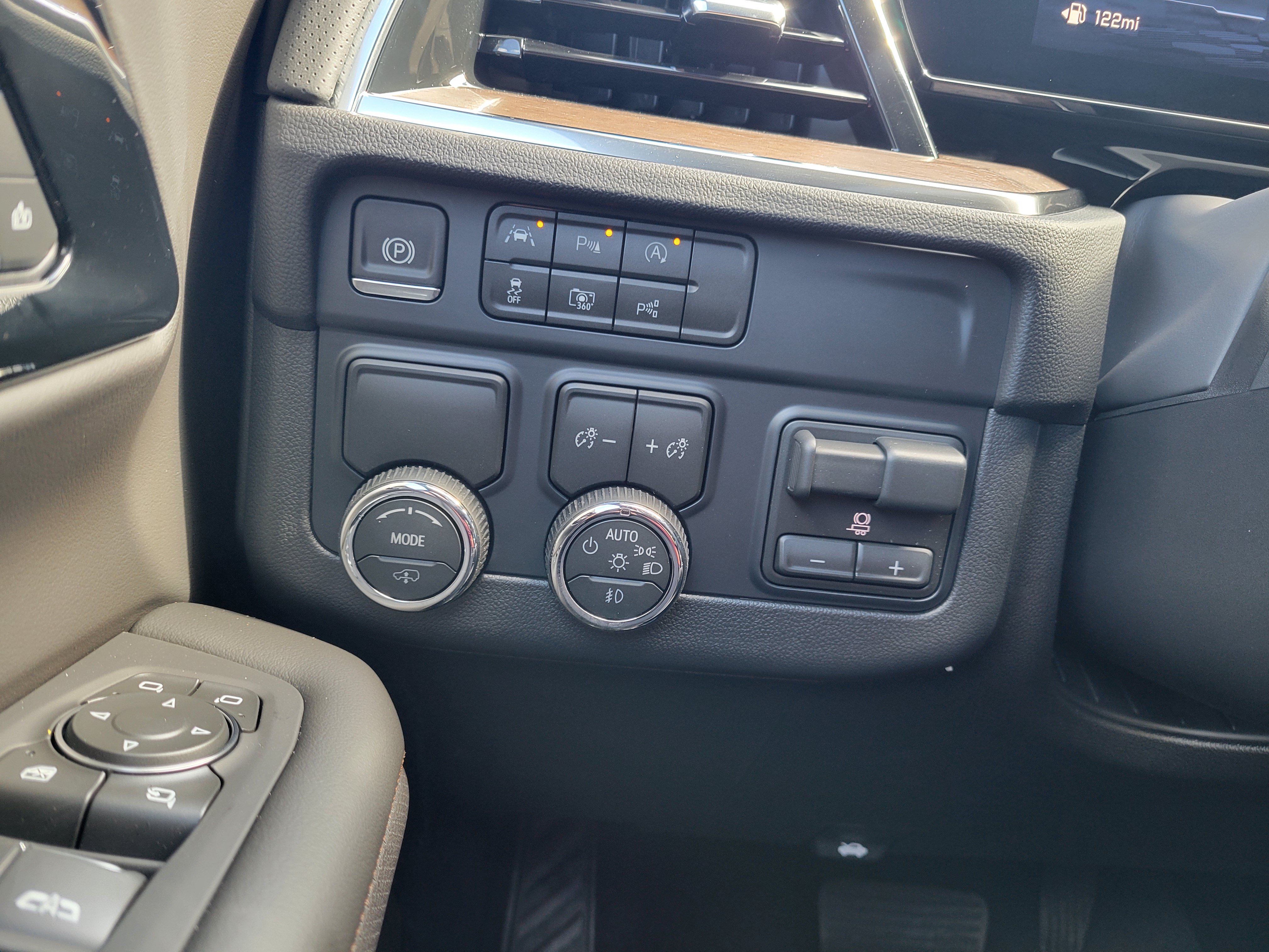 New 2026 Chevrolet Tahoe High Country RWD image 16