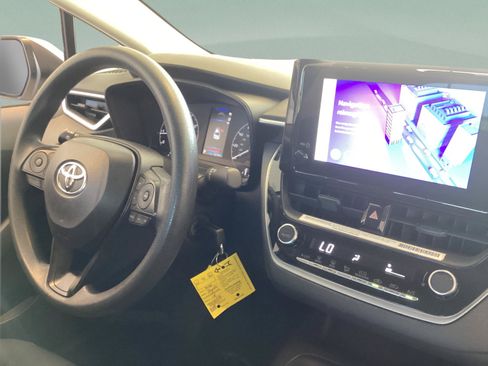 Used 2024 Toyota Corolla LE FWD image 25
