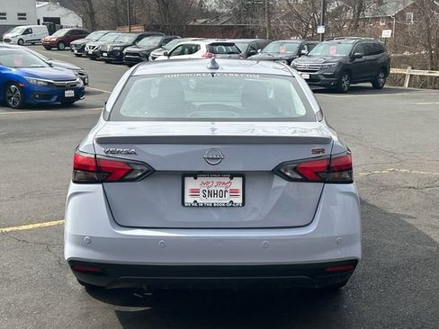 Used 2025 Nissan Versa SR image 6