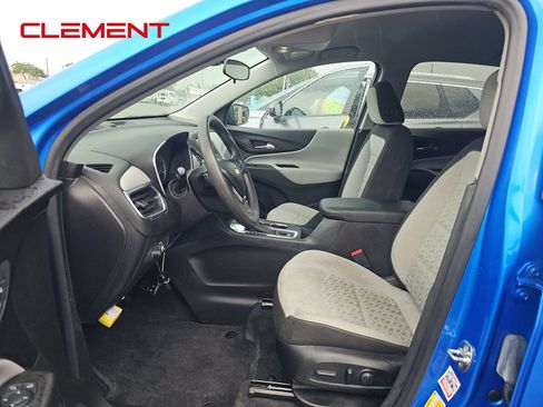 Used 2024 Chevrolet Equinox LS FWD image 3
