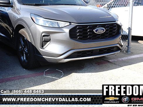 Used 2024 Ford Escape ST-Line FWD image 8