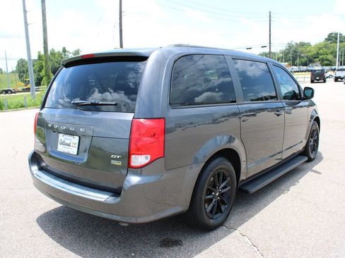 Used 2019 Dodge Grand Caravan GT FWD image 19