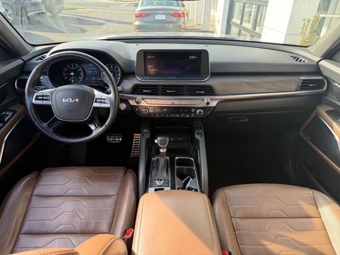 Used 2022 Kia Telluride SX w/ SX Prestige Package AWD/4WD image 5