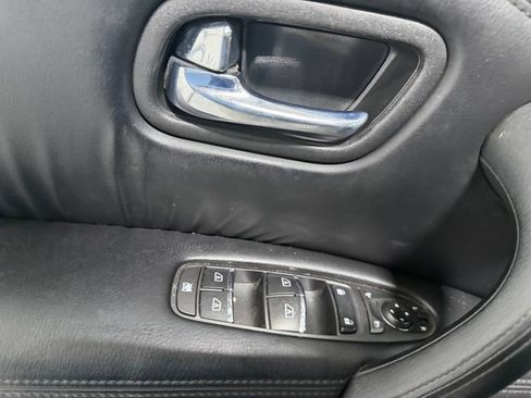 Used 2022 Nissan Armada SL w/ Captain's Chairs Package AWD/4WD image 11