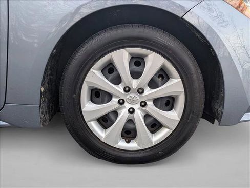 Used 2023 Toyota Corolla LE image 21