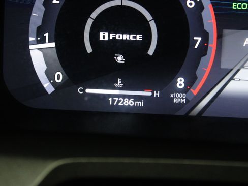 Used 2025 Toyota Tacoma TRD Off-Road AWD/4WD image 39