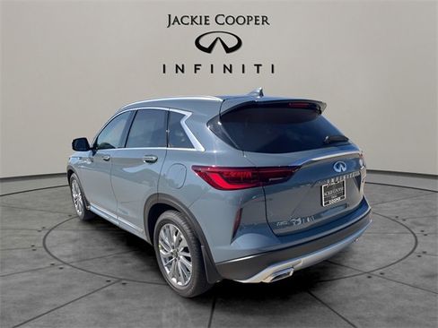 New 2025 INFINITI QX50 Luxe w/ Accent Package image 3