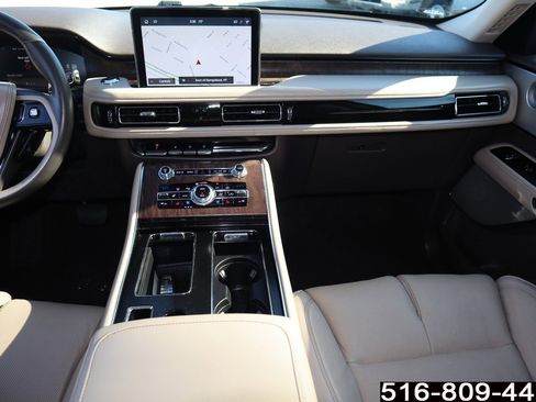 Used 2020 Lincoln Aviator Reserve w/ Equipment Group 202A image 18