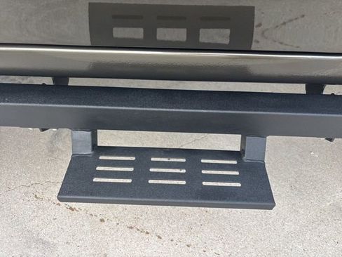 Used 2023 Chevrolet Silverado 2500 LT w/ Convenience Package image 38