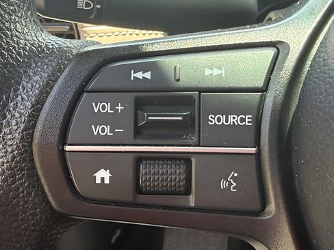 Certified 2023 Honda HR-V LX image 15