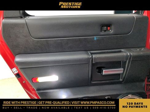 Used 2005 HUMMER H2 SUT w/ Preferred Equipment Group image 37