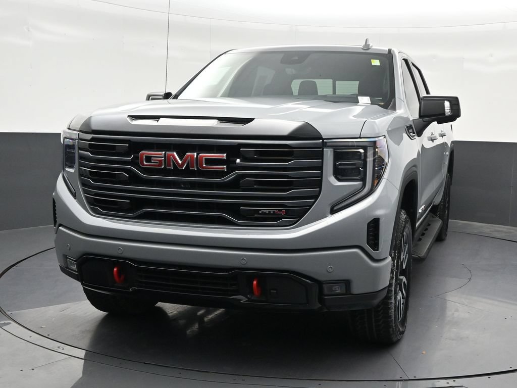 Used 2025 GMC Sierra 1500 AT4 w/ AT4 Premium Package AWD/4WD image 9
