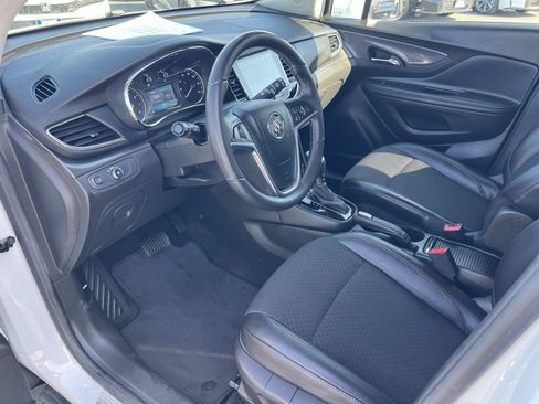 Used 2020 Buick Encore Preferred w/ Safety Package FWD image 5