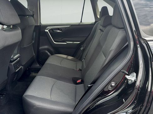 Used 2023 Toyota RAV4 XLE FWD image 10