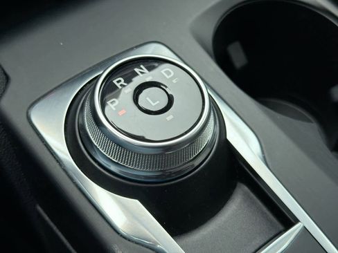 Used 2022 Ford Escape SE w/ Convenience Package image 32