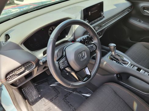 Used 2024 Honda HR-V Sport image 18