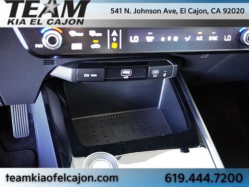 Certified 2024 Kia Niro EX FWD image 29