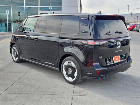 New 2025 Volkswagen ID. Buzz Pro S image 7
