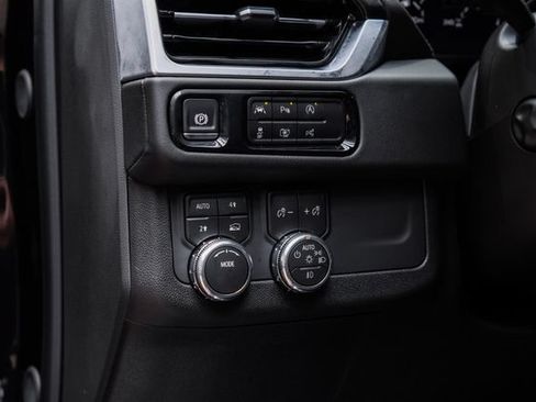 Used 2026 GMC Yukon Denali w/ Sun & Power Step Package AWD/4WD image 61
