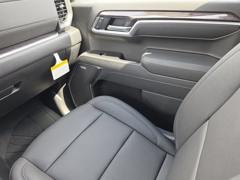 New 2026 Chevrolet Silverado 1500 LTZ w/ LTZ Premium Package AWD/4WD image 18