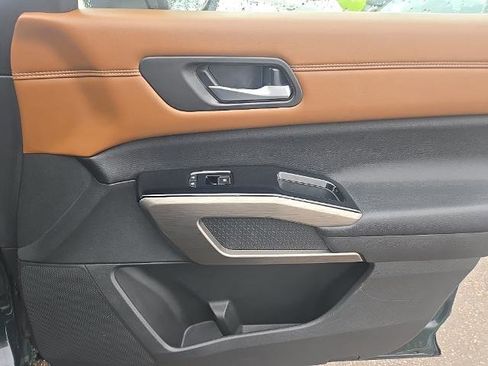 Certified 2023 Nissan Pathfinder Platinum image 29