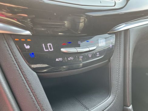 Used 2021 Cadillac XT6 Sport w/ Platinum Package AWD/4WD image 19