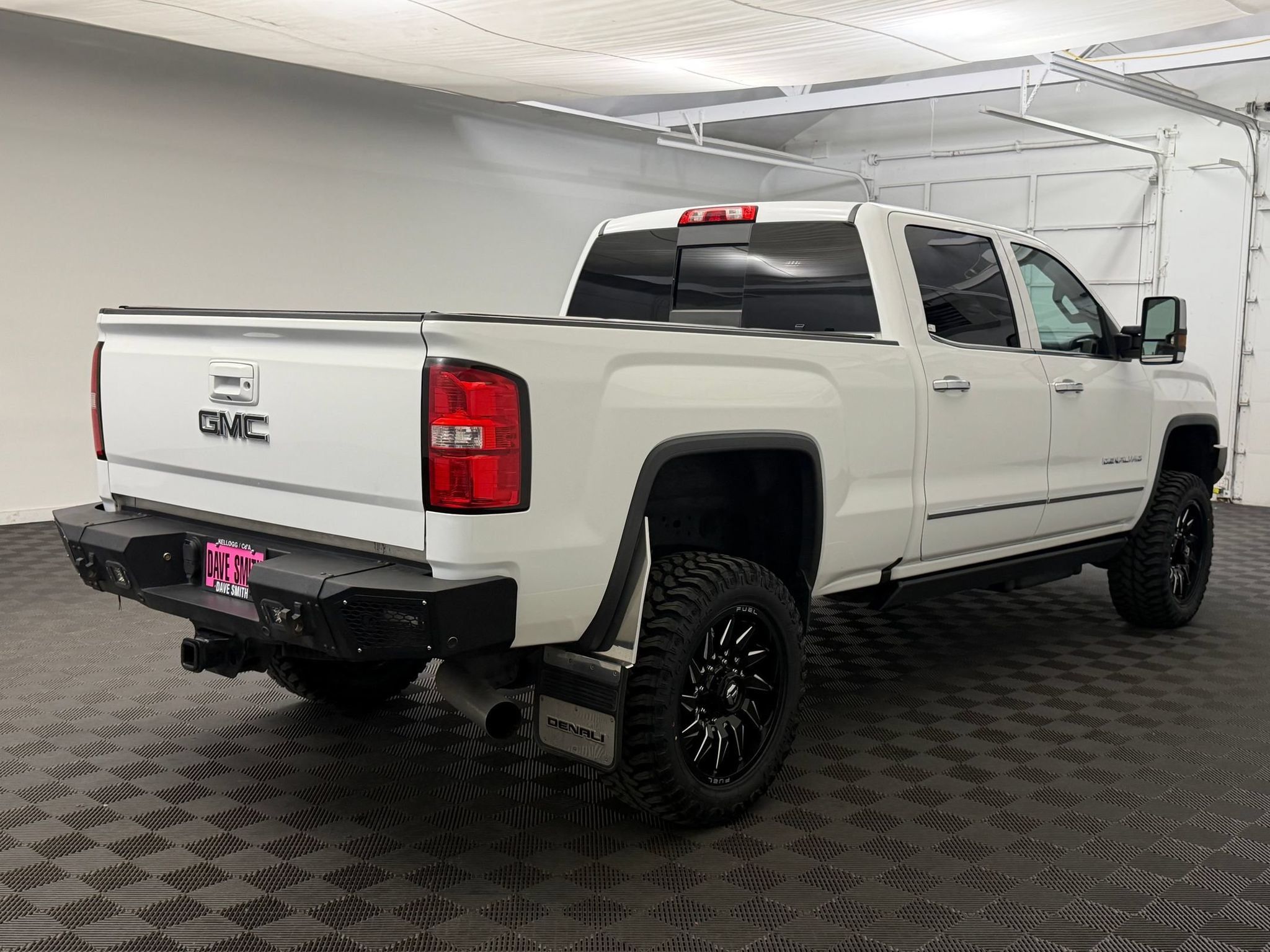 Used 2016 GMC Sierra 2500 Denali w/ Driver Alert Package AWD/4WD image 8