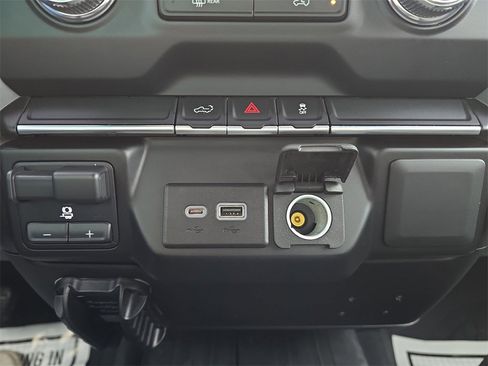 Used 2023 GMC Sierra 2500 SLE w/ Remote Start Package image 22