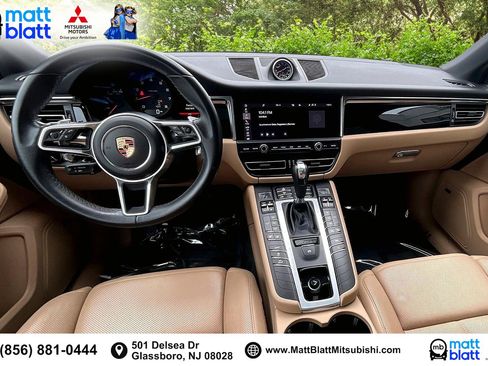 Used 2020 Porsche Macan w/ Premium Package Plus image 17