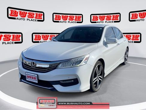 Used 2017 Honda Accord Touring image 1