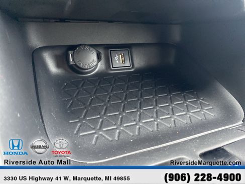 Used 2024 Toyota RAV4 XLE image 26