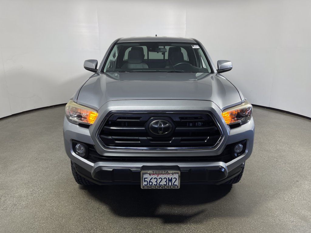 Certified 2018 Toyota Tacoma SR5 w/ SR5 Appearance Package (SM) RWD image 8