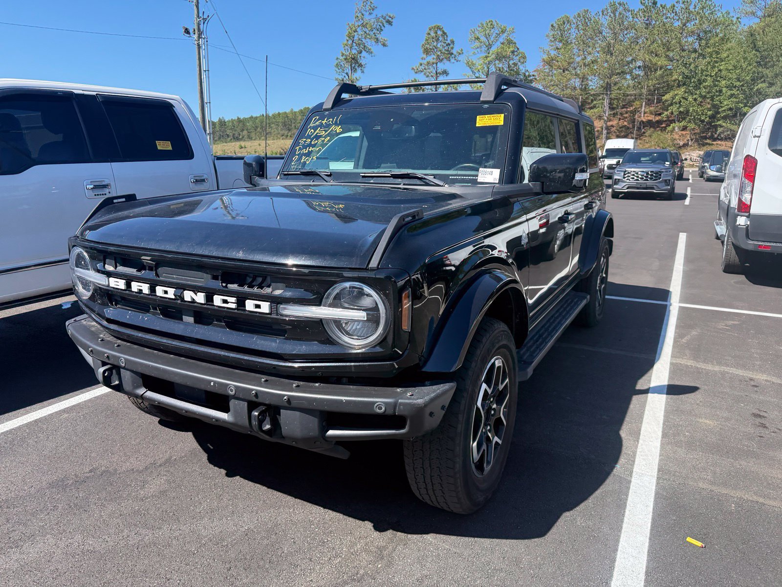 Used 2022 Ford Bronco Outer Banks AWD/4WD image 3