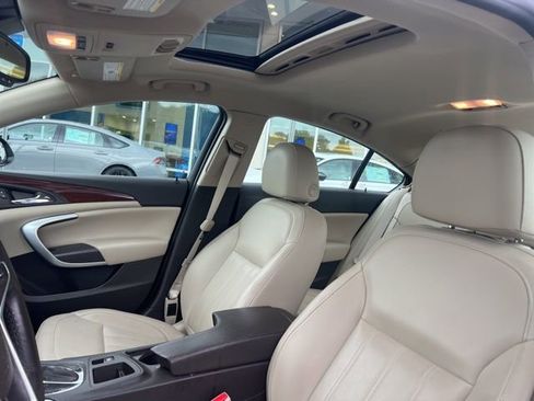 Used 2016 Buick Regal Premium FWD image 12