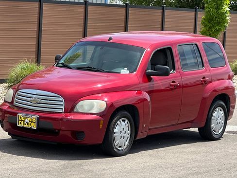 Used 2010 Chevrolet HHR LS FWD image 8