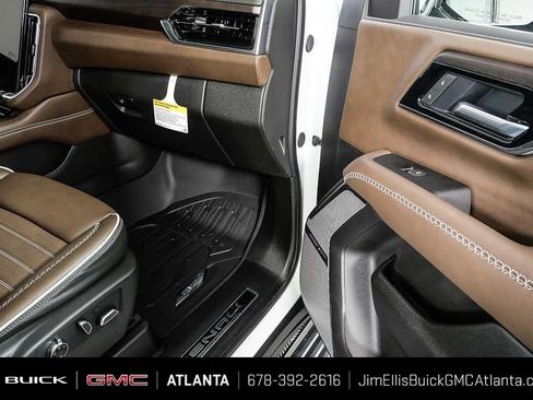 Certified 2026 GMC Yukon Denali Ultimate AWD/4WD image 26
